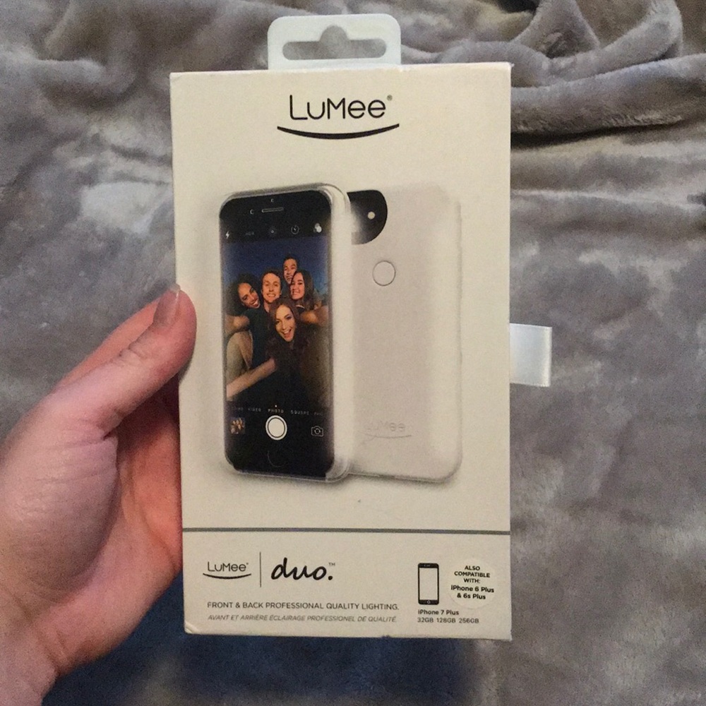 Lumee Iphone 7 plus case